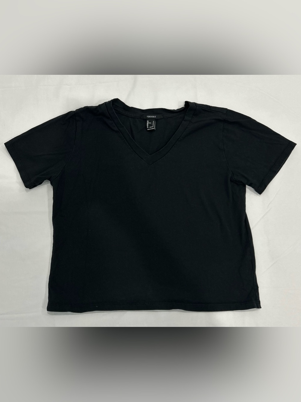 Forever 21 Classic Black V-Neck Short Sleeve Tee - Size S/P